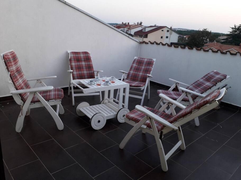 House Divna Villa Valbandon Bagian luar foto